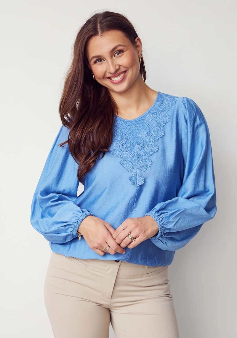 Lykke Lace Blouse - Blue