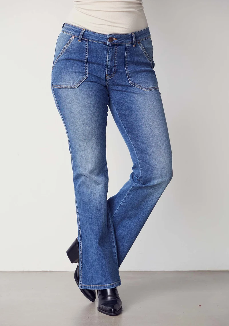 Como Long Flare Jeans - Mid Denim