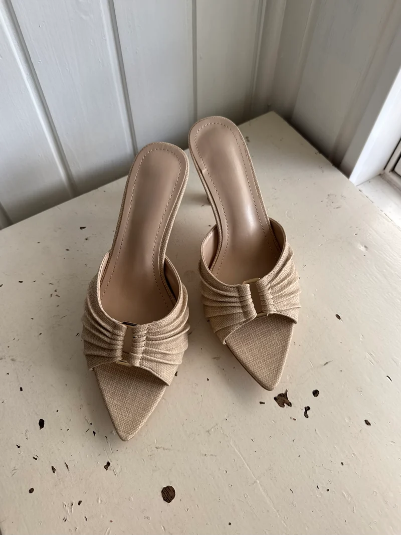 Evelina stiletter beige