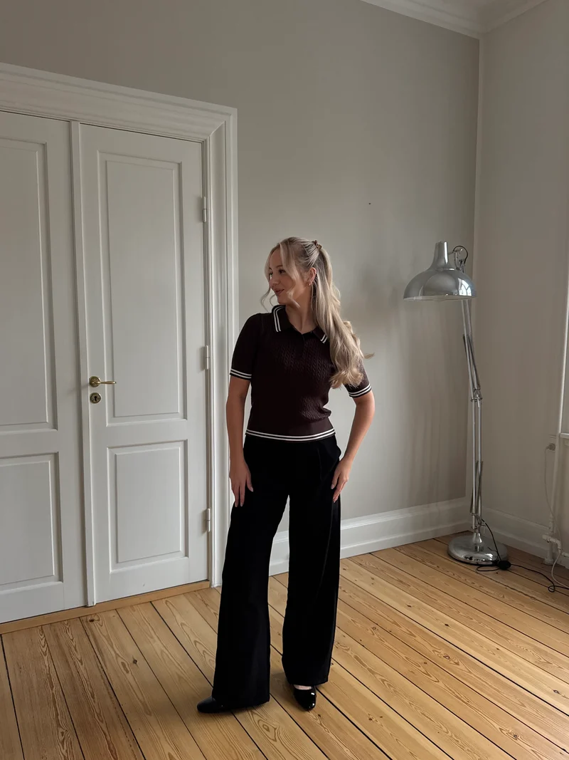Alberte t-shirt mørkebrun