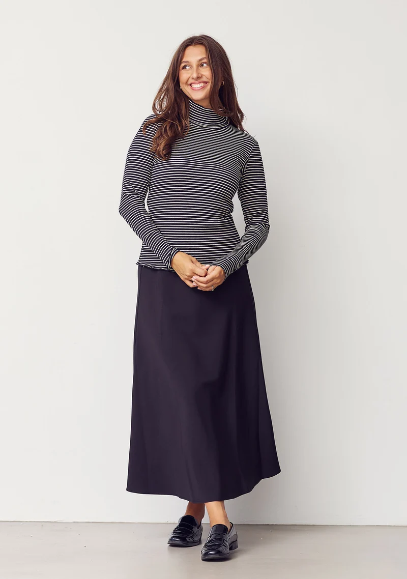 Karla Rollneck Blouse - Black w/Cream
