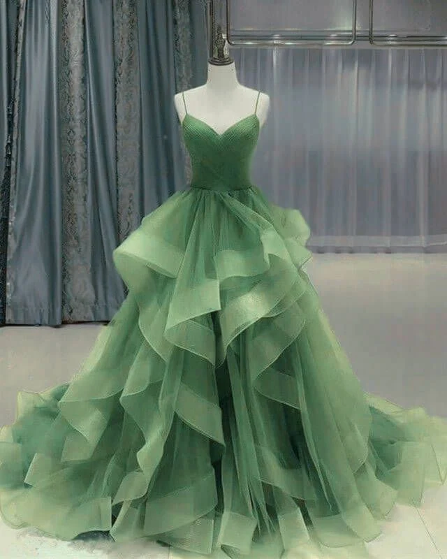 Fantastiska Salviagröna Quinceanera-klänningar Organza Volanger Spaghettiband