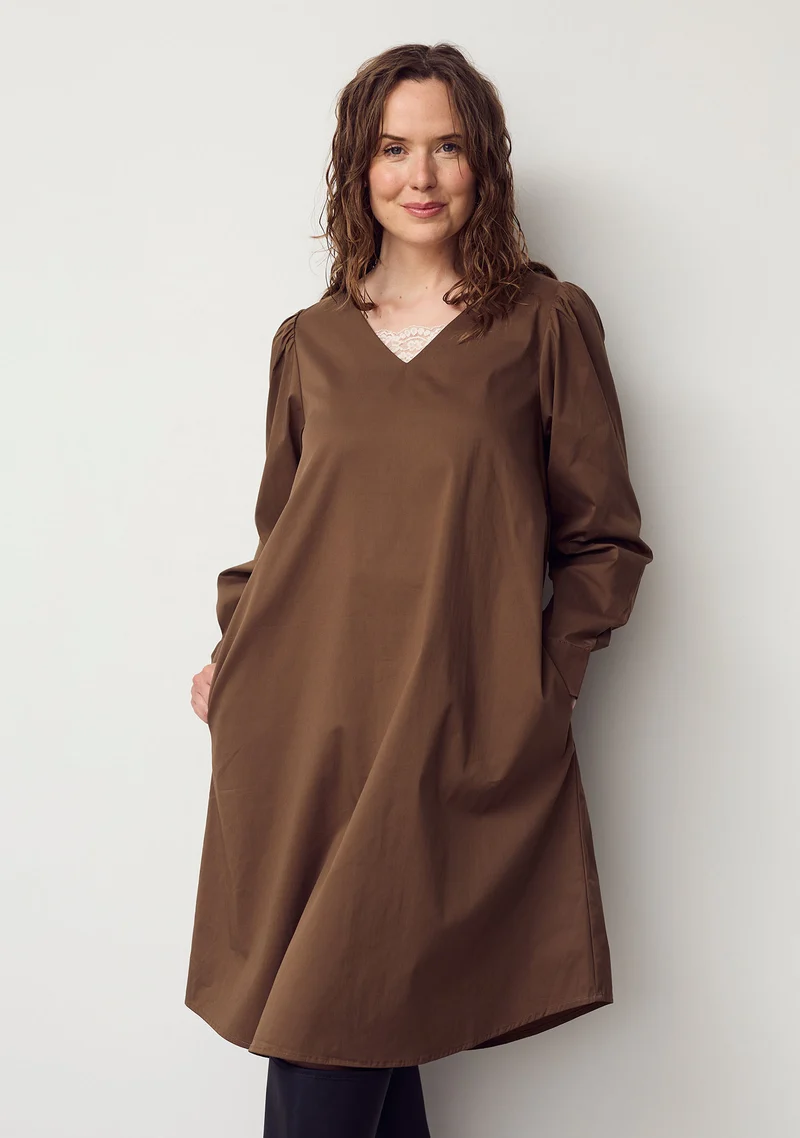 Sigga V-Neck Dress - Cafe Latte