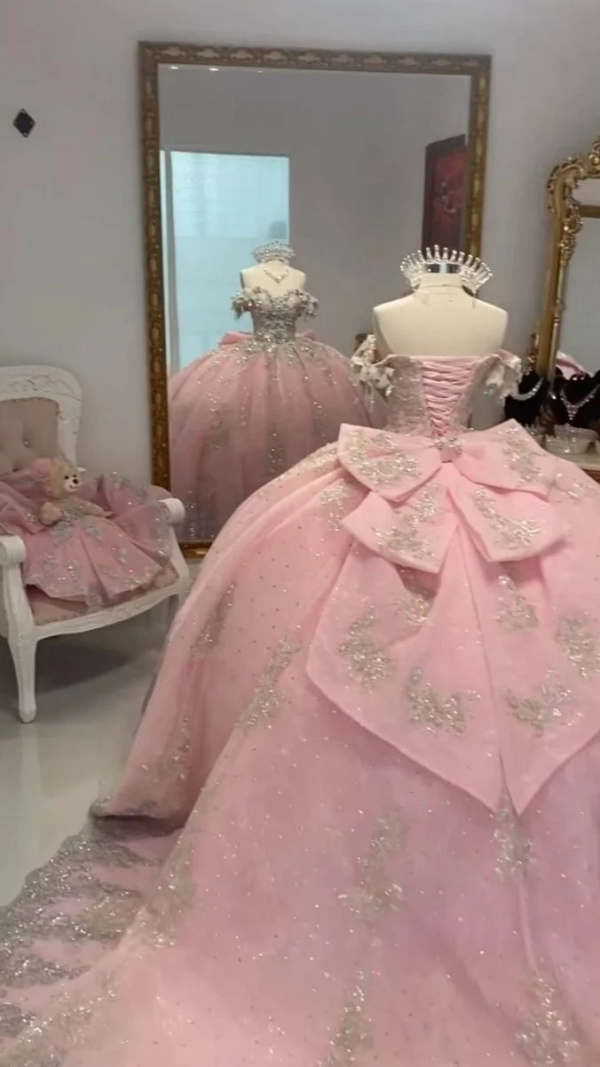 Rosa A-linjeformad Prinsessa Quinceaneraklänning Balklänning Sweet 16-klänningar