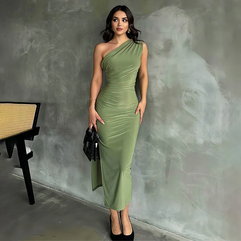 Maya | Elegant Enaxlad Sommarklänning med Slits