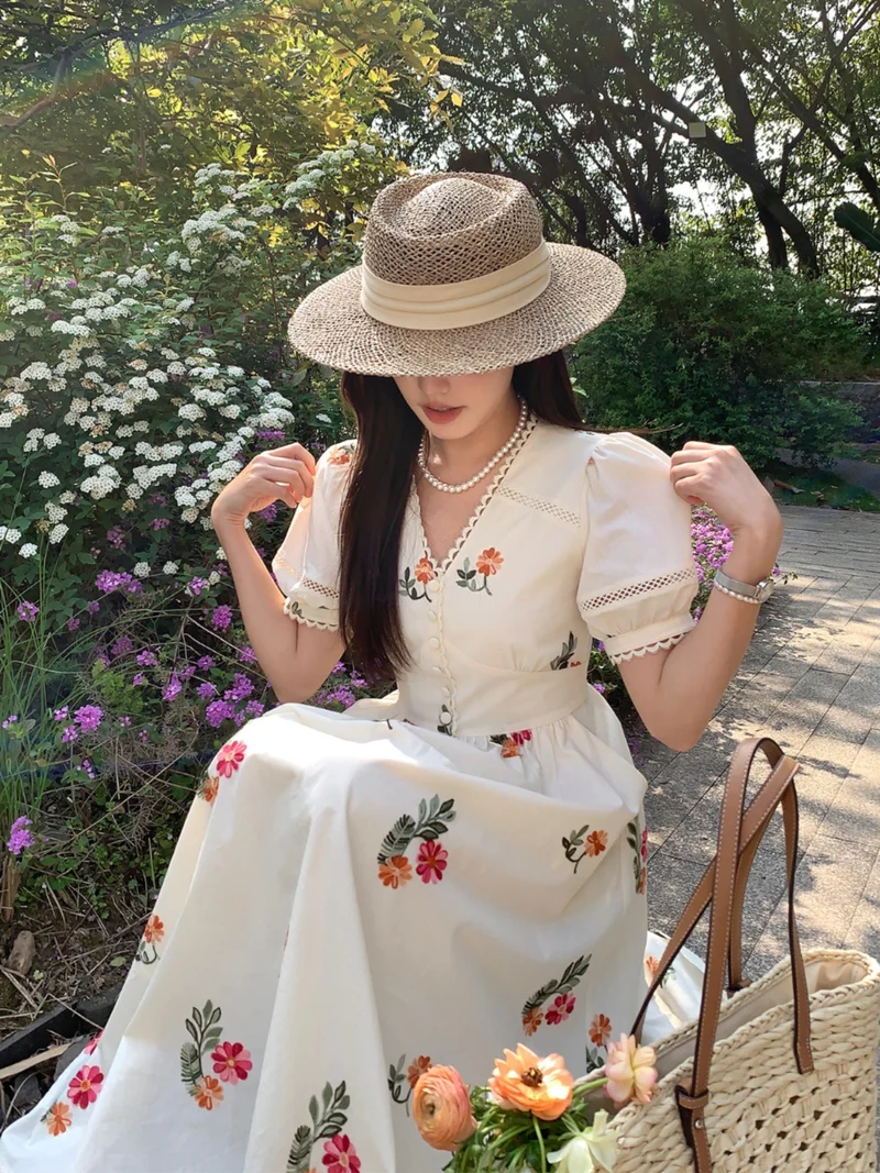 Flora Fransk V-ringad Summer Tea Längd Swing Dress