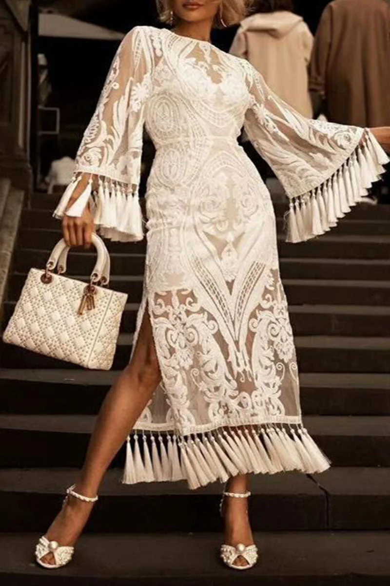 Olivia | Elegant Vårklänning med Spets och Tofsar