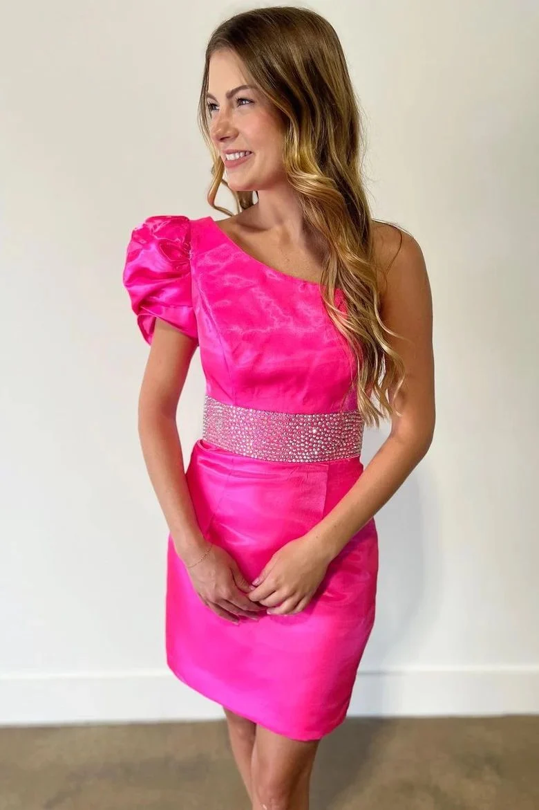 Hot Pink One Shoulder Homecoming Klänning med pärlor i midjan