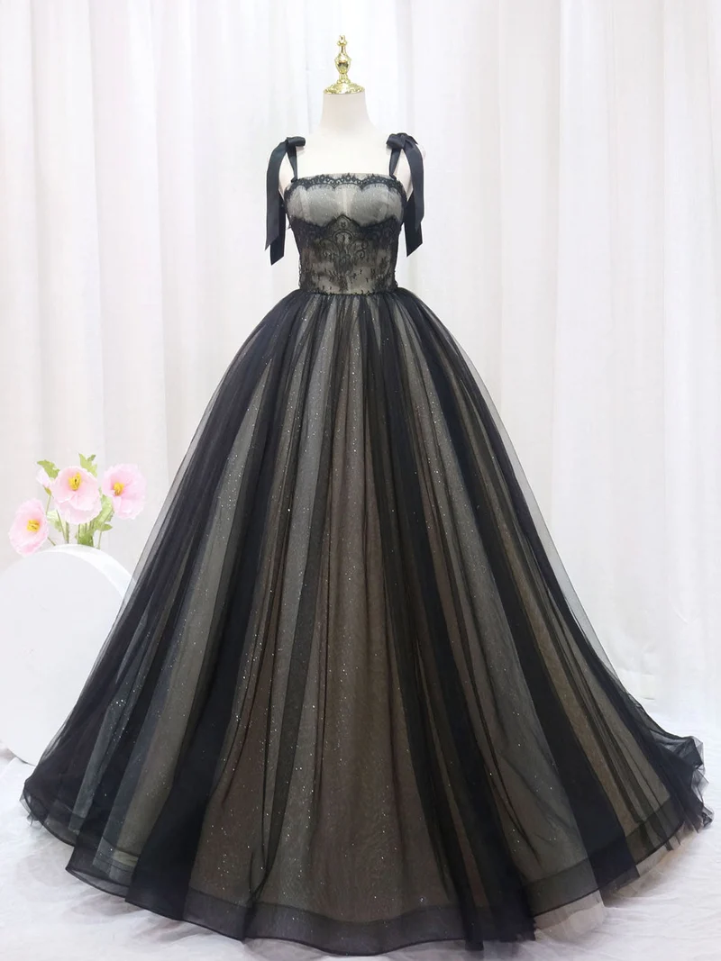 Svarta breda remmar Balklänning Balklänning Sweet 16 Dress