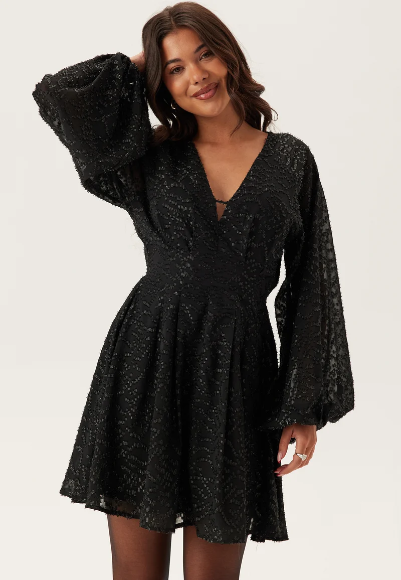3D Lurex Raglan Sleeve Short Dress