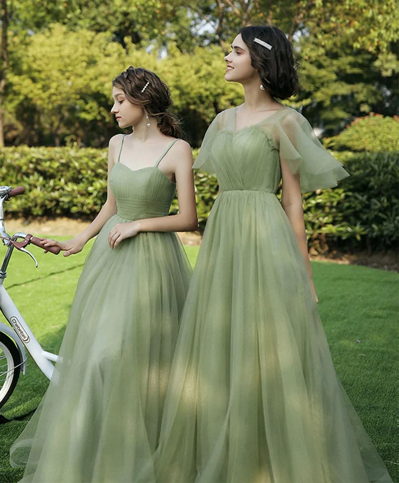 Sage Green Missmatched Tylle Brudtärnklänningar