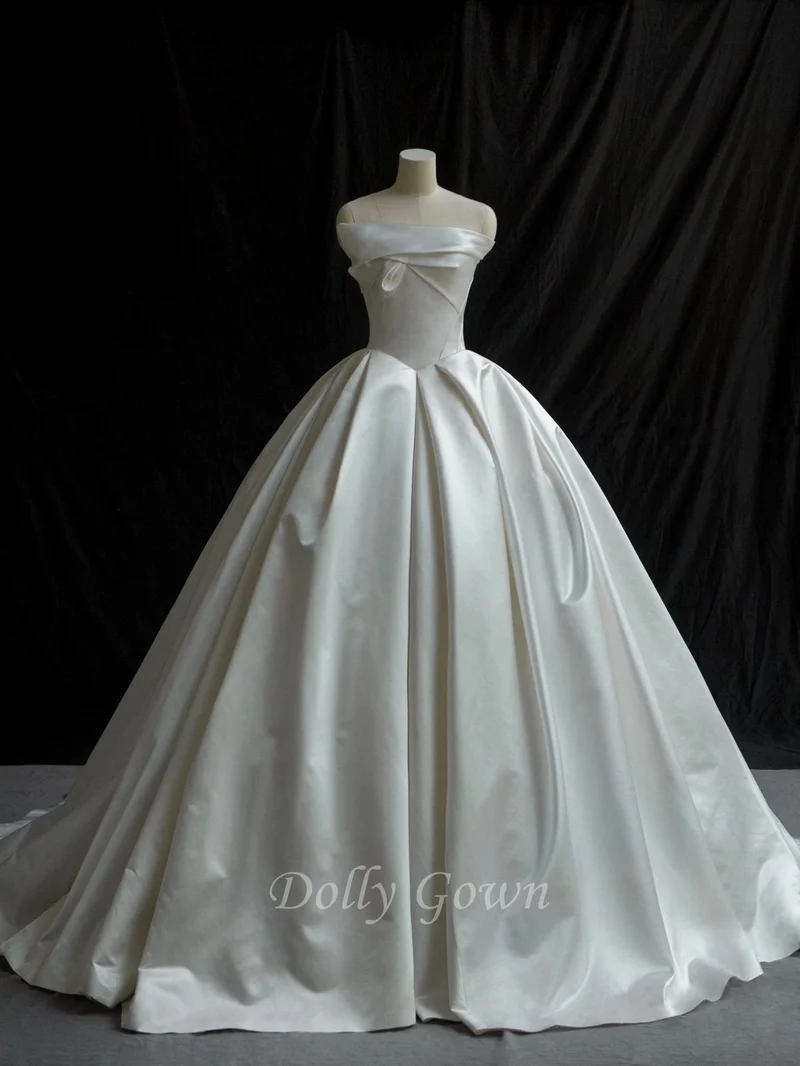Axelbandslös balklänning Silk Duchess Satin Bröllopsklänning