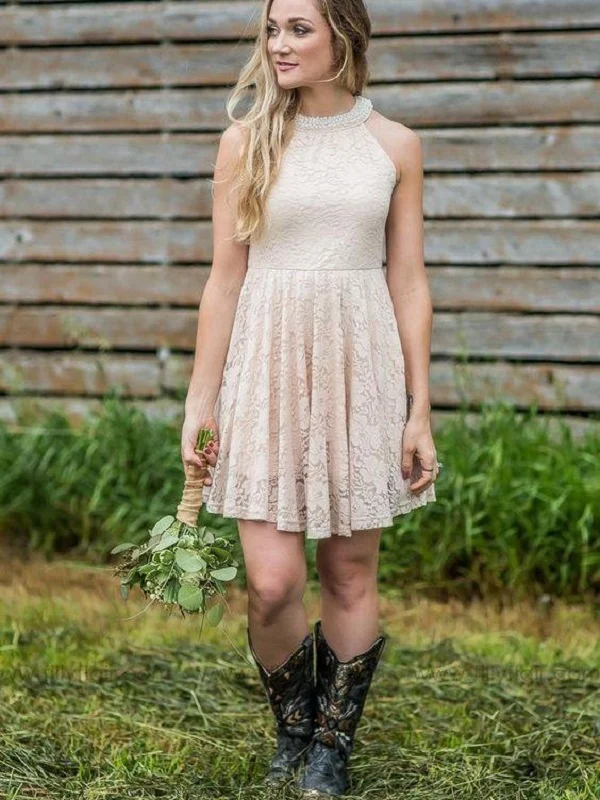 Dammiga lantliga rustika spetsgrimma korta brudtärnklänningar med cowboystövlar