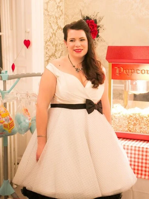 1950-talet Plus Size Vintage Polka Dot Kort Bröllopsklänning