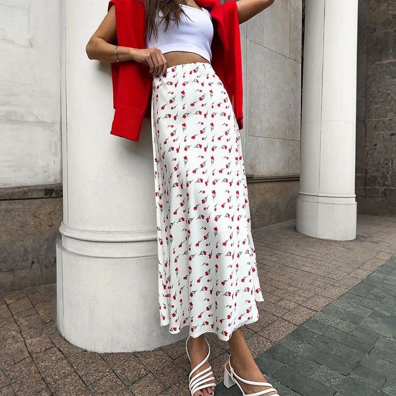 Olivia | Elegant Hög Midja Vårklänning Med Körsbärsmönster