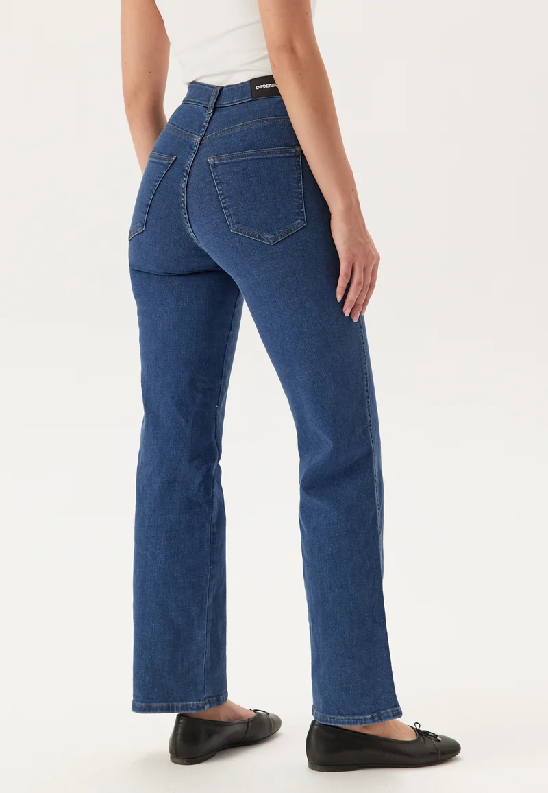 Moxy Straight