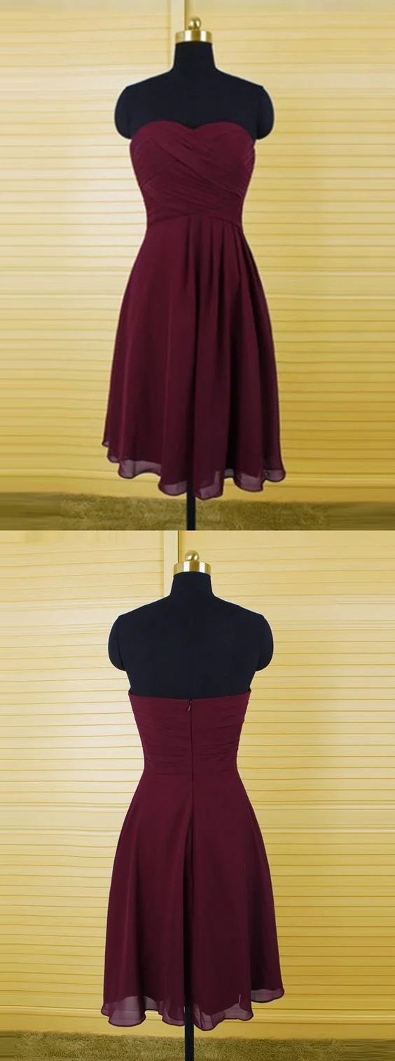 Burgundy axelbandslös Ruched Top Korta Chiffong Brudtärnklänningar