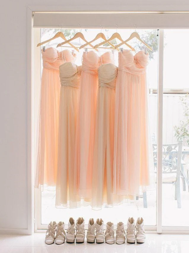 Blush Rosa Axelbandslös Sweetheart Ruched Chiffong A-linje långa brudtärnaklänningar