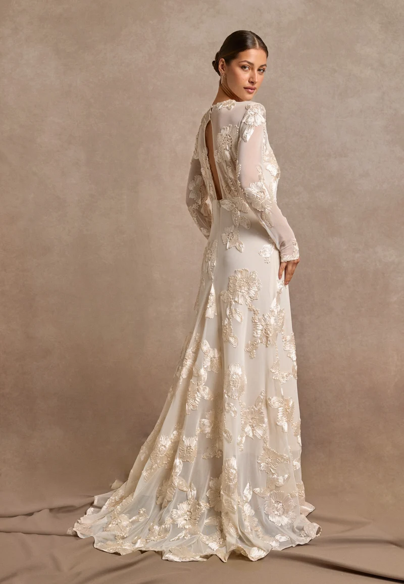 Yasfloree Ls Train Dress