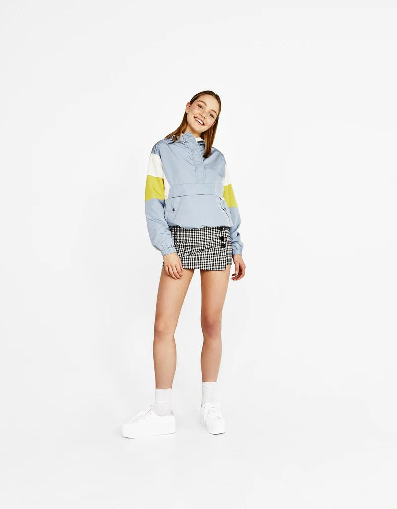Jacket with pouch pocket
