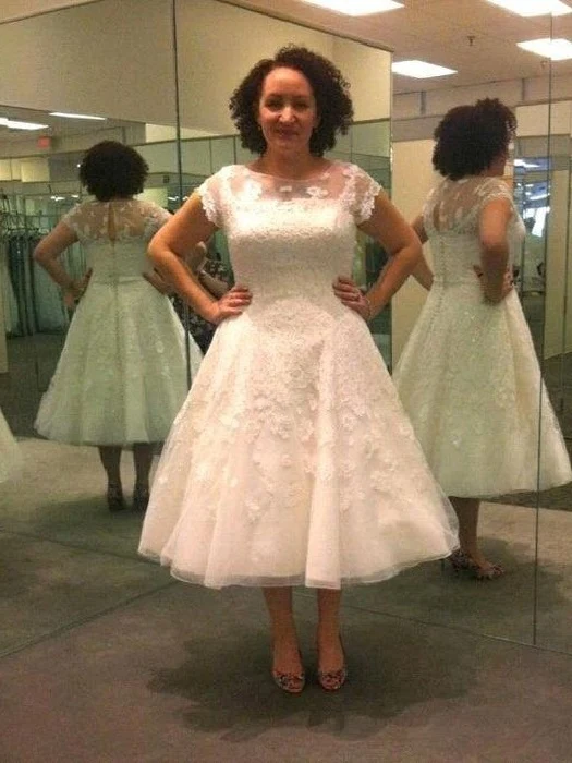 Vintage Tea Längd Spets Bröllopsklänning | Pin Up bröllopsklänning i 50-talsstil