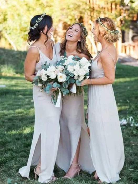 Sommar Rustik Boho Flowy Brudtärnklänningar med slits FS045