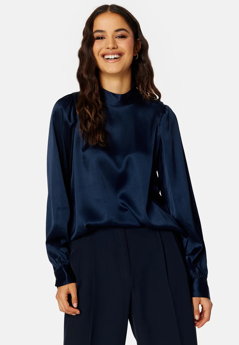 Lola LS Button Top