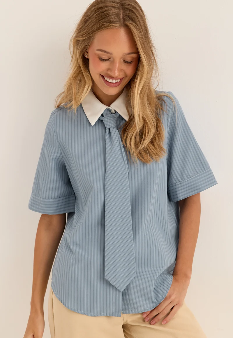 Vilinna 2/4 SHIRT W. TIE SHIRT
