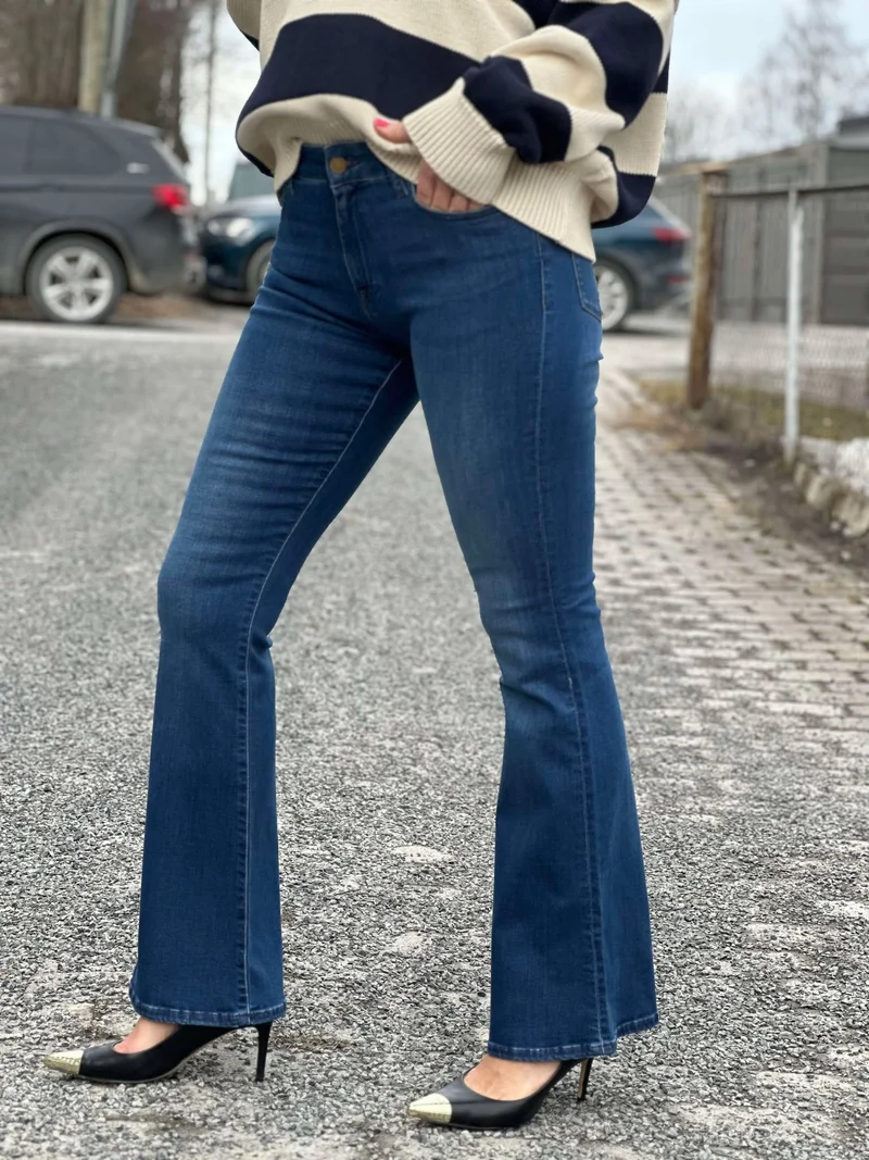 Joella