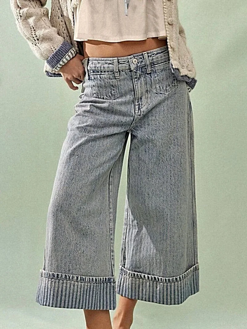 Lyxiga, vida, korta jeans med fickdesign, 85 % bomullsblandning, maskintvättbara
