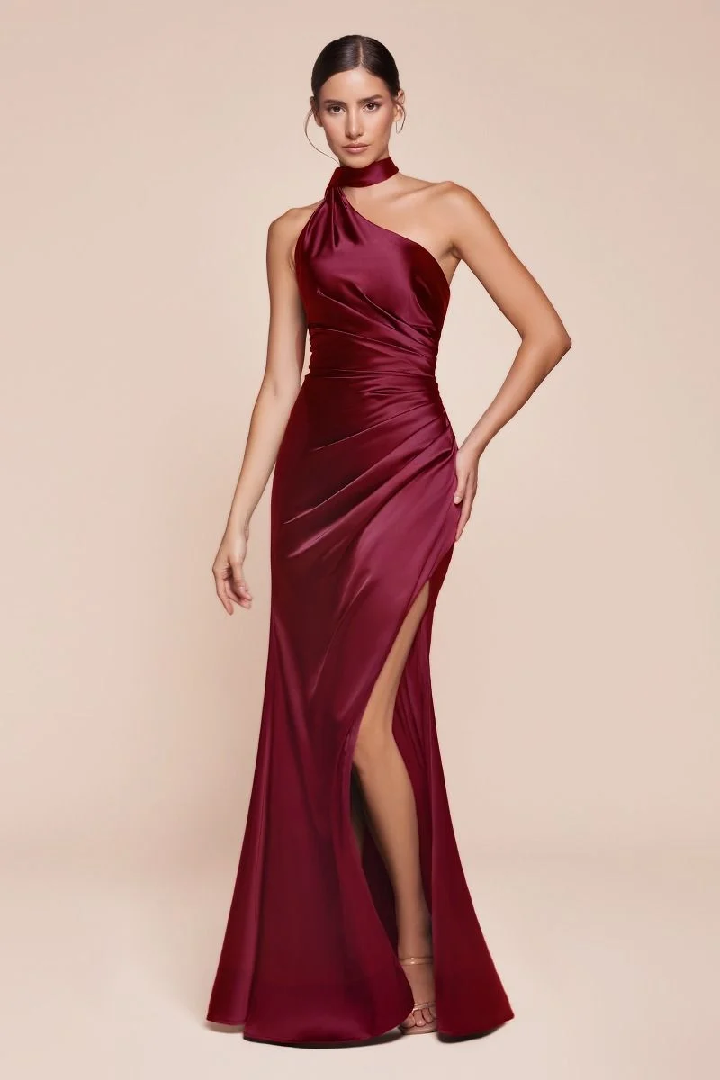 One Shoulder Halter Neckline Slidklänning från Cinderella Divine 7454 - Speciellt tillfälle/kurvor