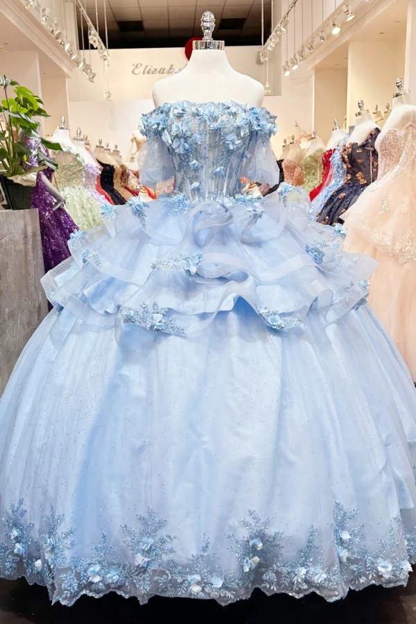 3-D blomapplikation rakt över halsen Quinceanera klänning från Elizabeth K - GL3180