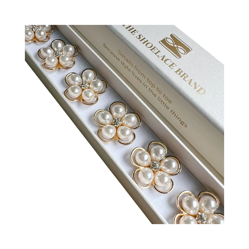 Felicia styck - Gold Framed Pearl Flower