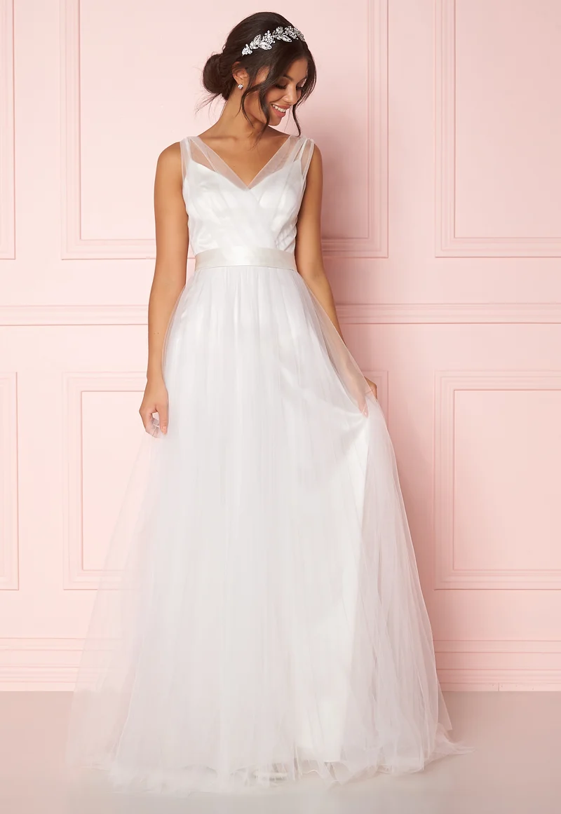 Nadja Long Bridal Dress