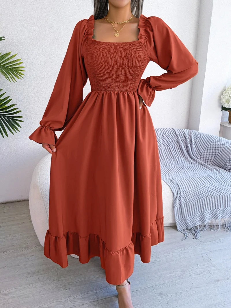 Elegant klänning med smock och volangärm för kvinnor - Ogenomskinlig, icke-stretchig, snygg design