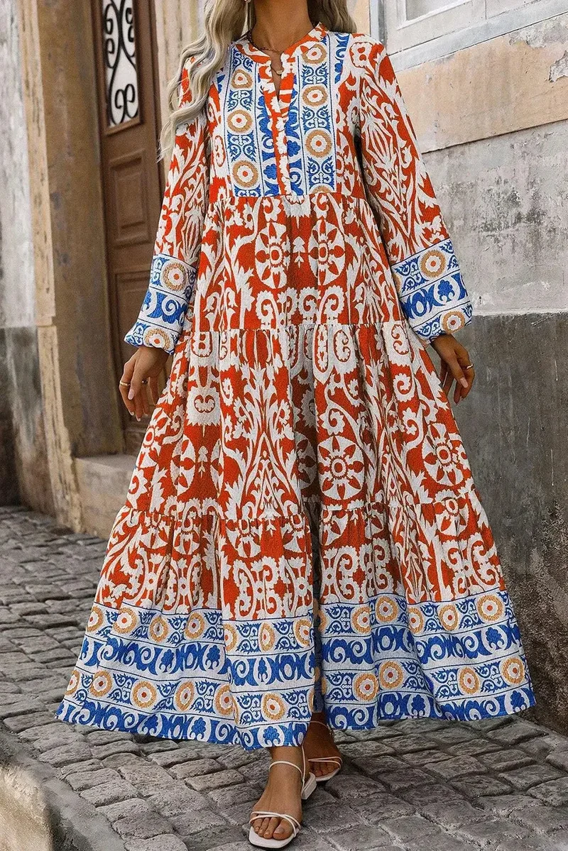Elegant mönstrad maxiklänning med skårade ärmar - 100 % polyester, ogenomskinlig, enkel modell