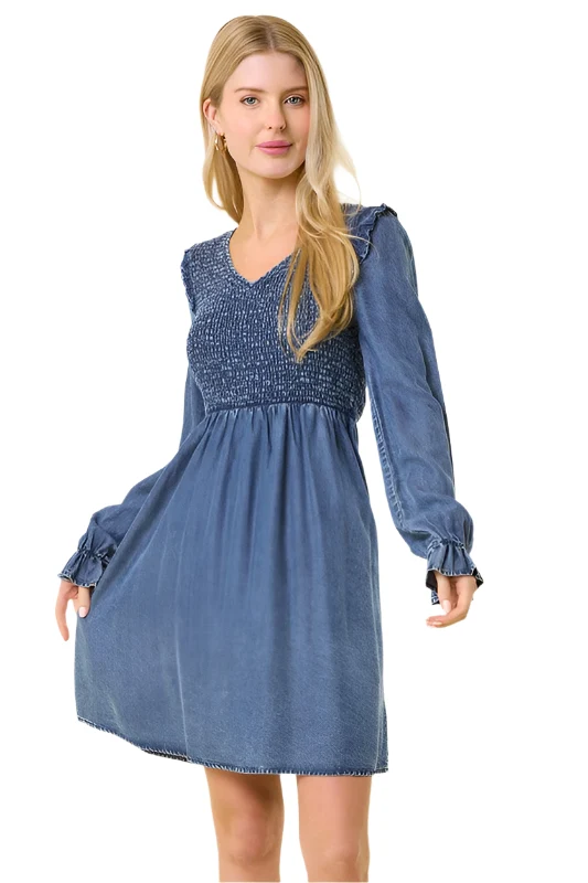 Kvinna Mini Klänning V-Hals Smockad Denimstil