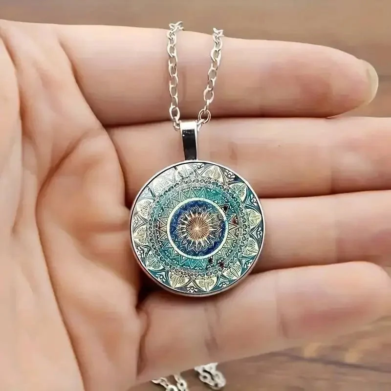 Vintagehalsband med rundad blå mandala