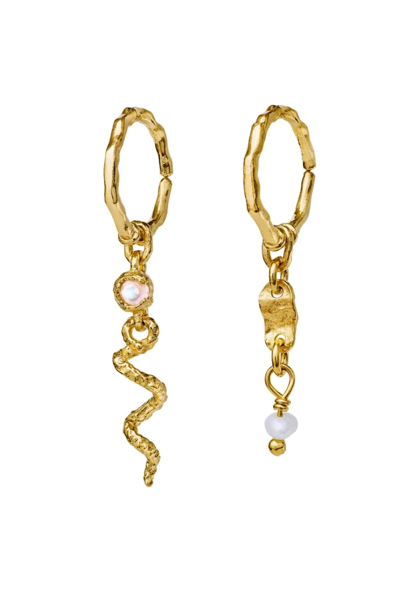 Maanesten - Evelyn Earring 9749a - Coated With 18k Gold.