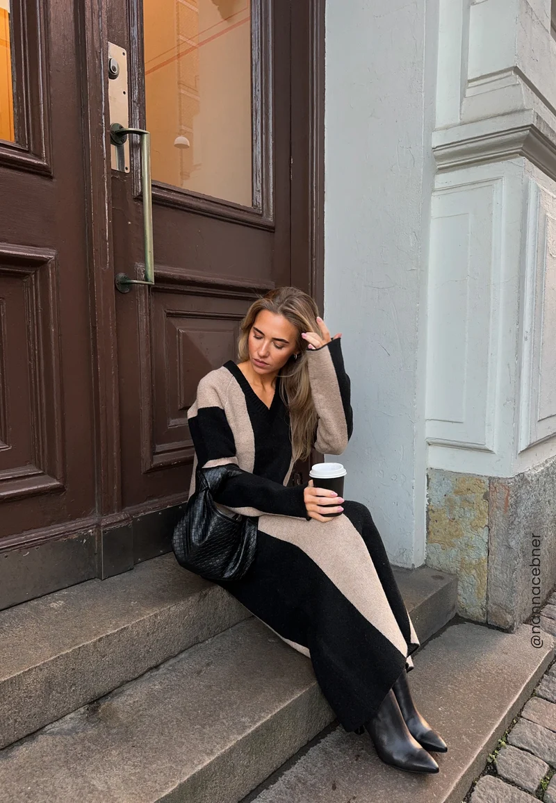 V-neck Knitted Midi Dress