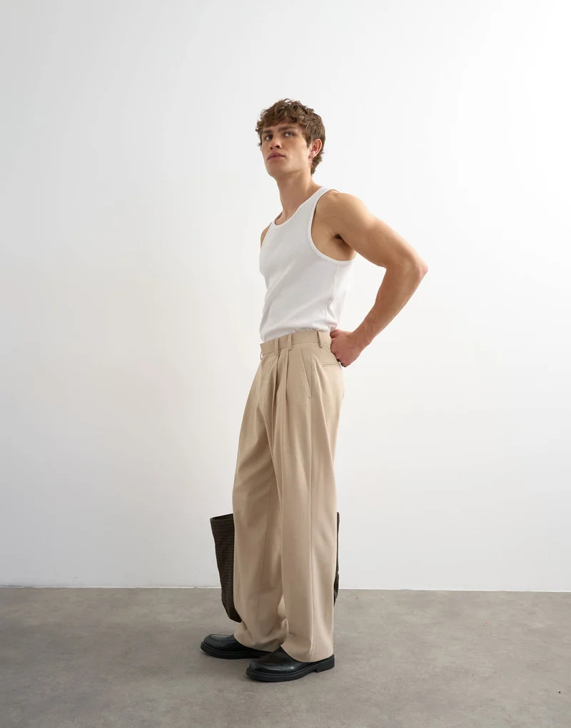 Topman wide leg pleated trouser in stone