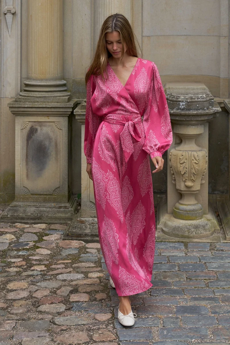 Neo Noir - Bretti Paisley Drop Dress 168466 - 430 - Cherry Pink