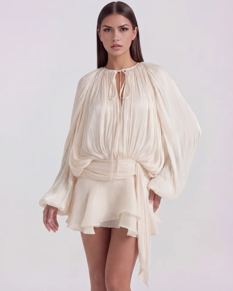 Sophia | Elegant Mini Klänning med Långa Ärmar