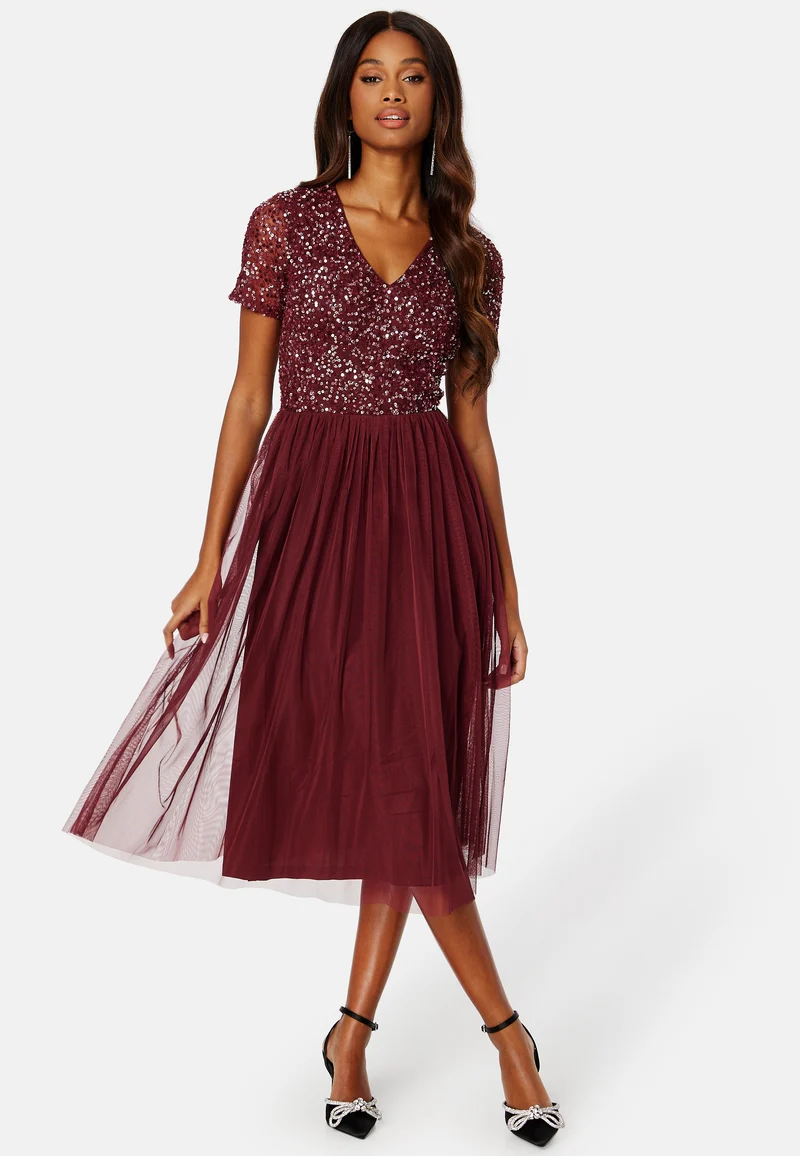 Short Sleeve Sequin Embellished Midi Dress