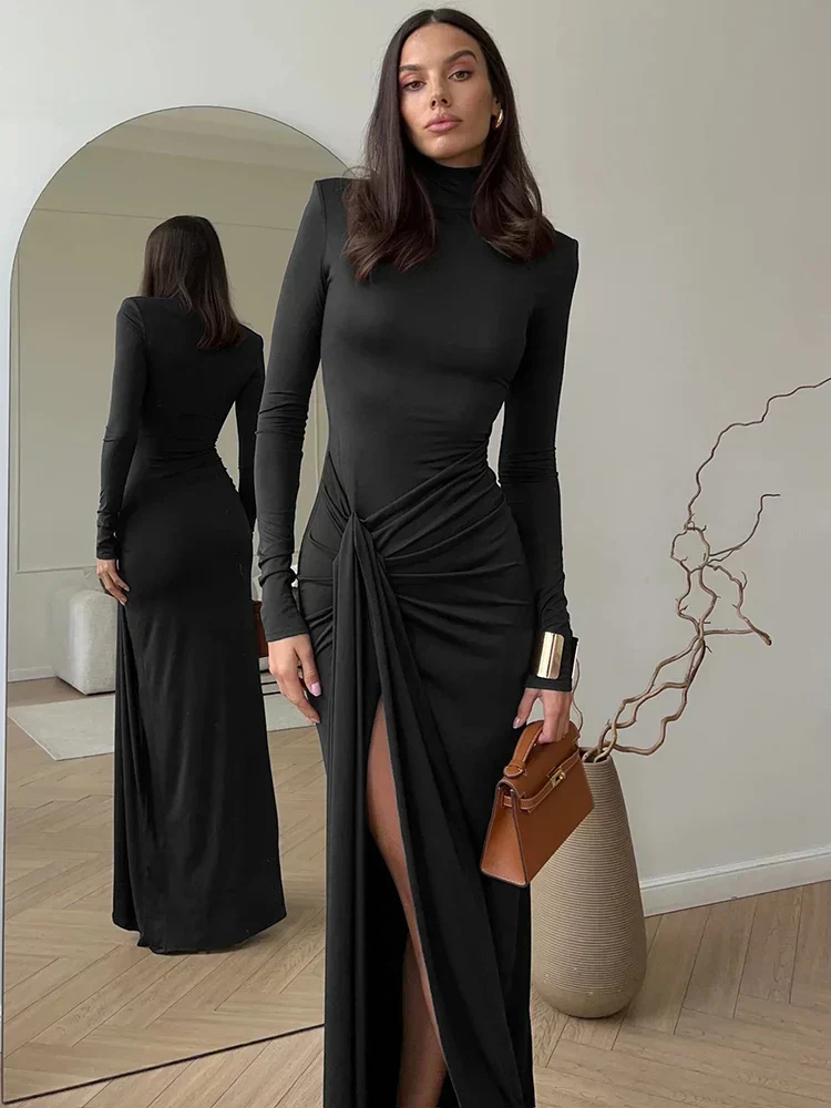 Nyomi™ | Modern klänning med hög slits