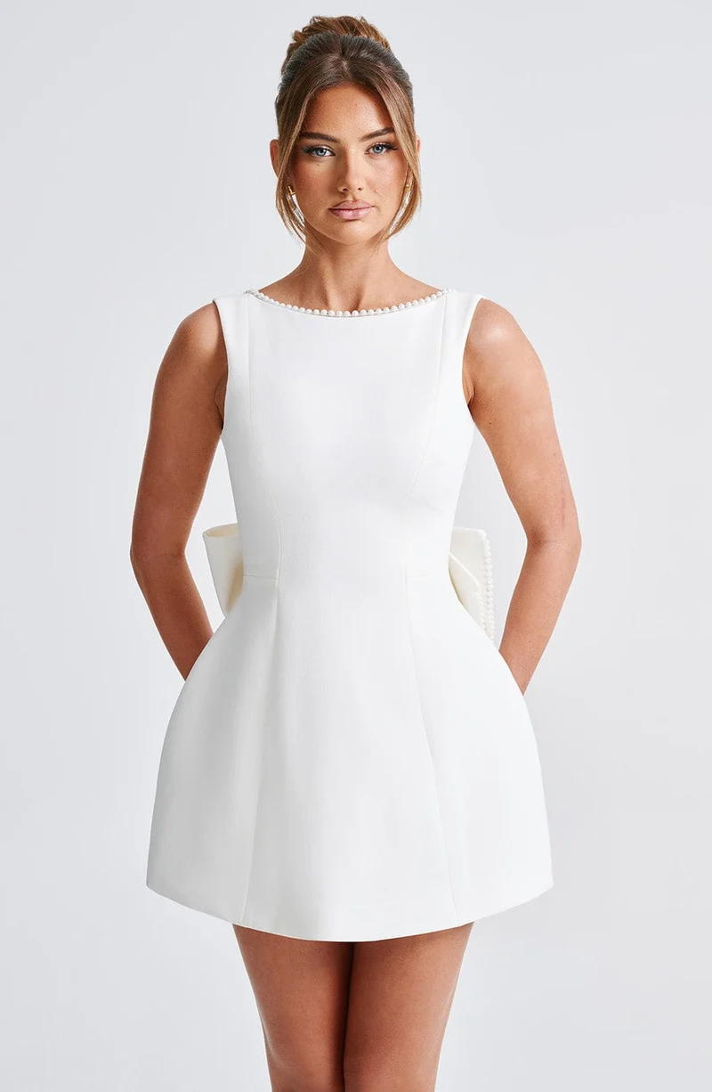 Yareli™ | Elegant rosettklänning