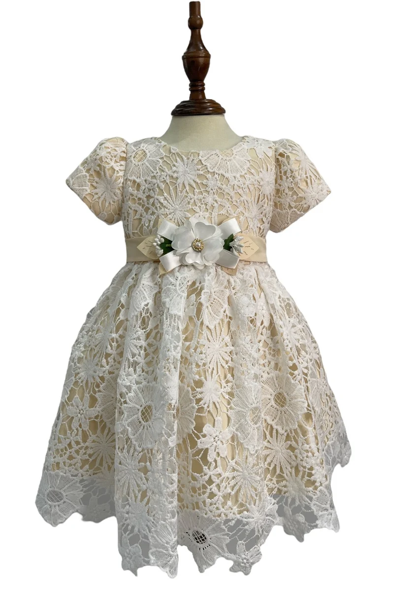 Vacker virkad spets babyklänning från Cinderella Couture USA AS9157B