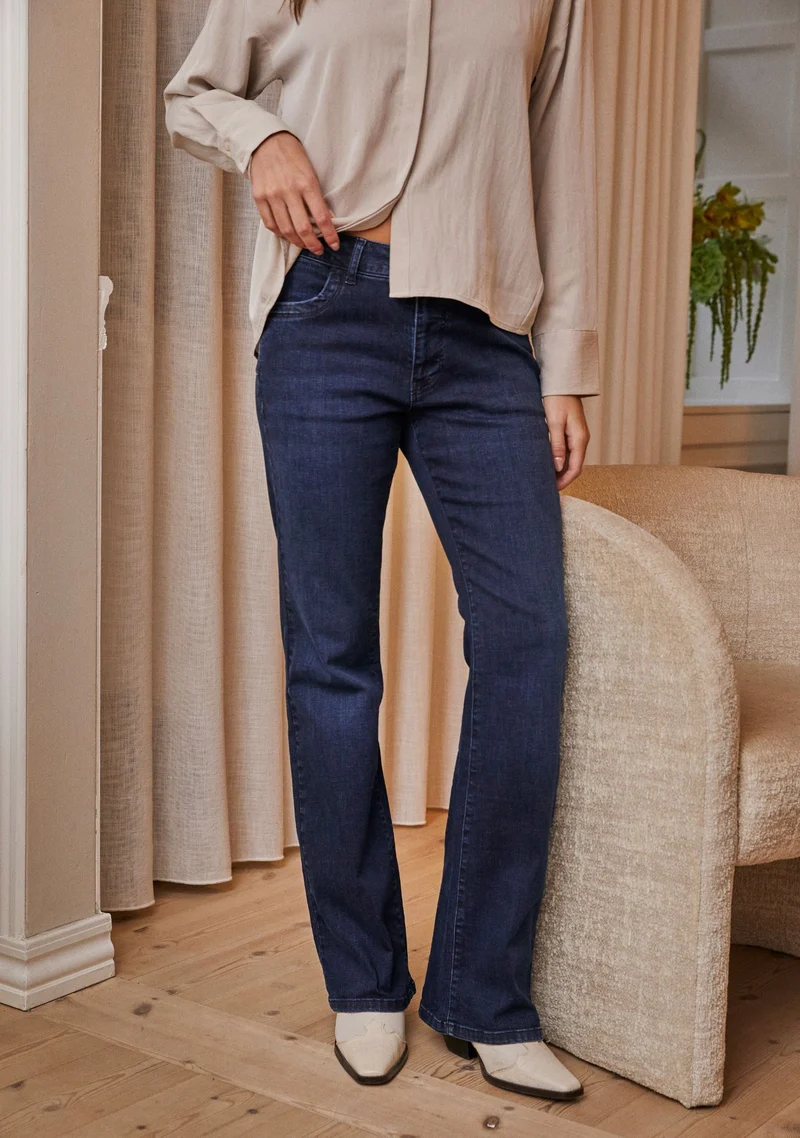 Verona Flare Jeans - Dark Basic Wash