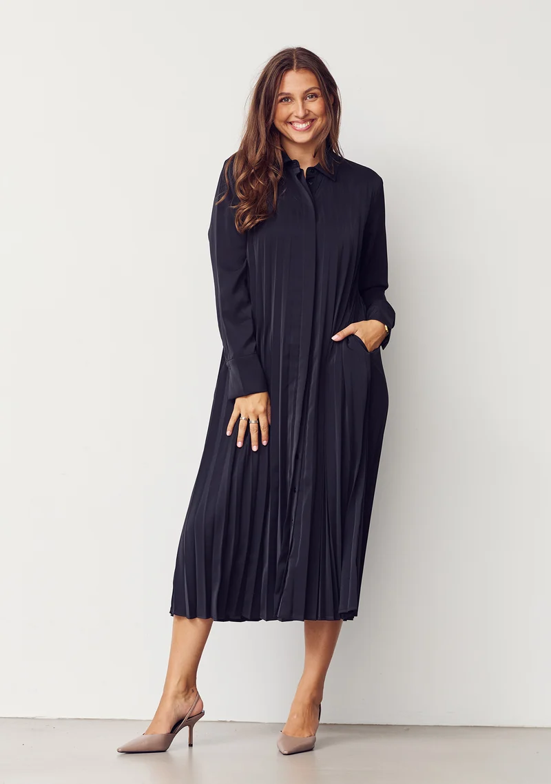 Frida Pleat Dress - Black