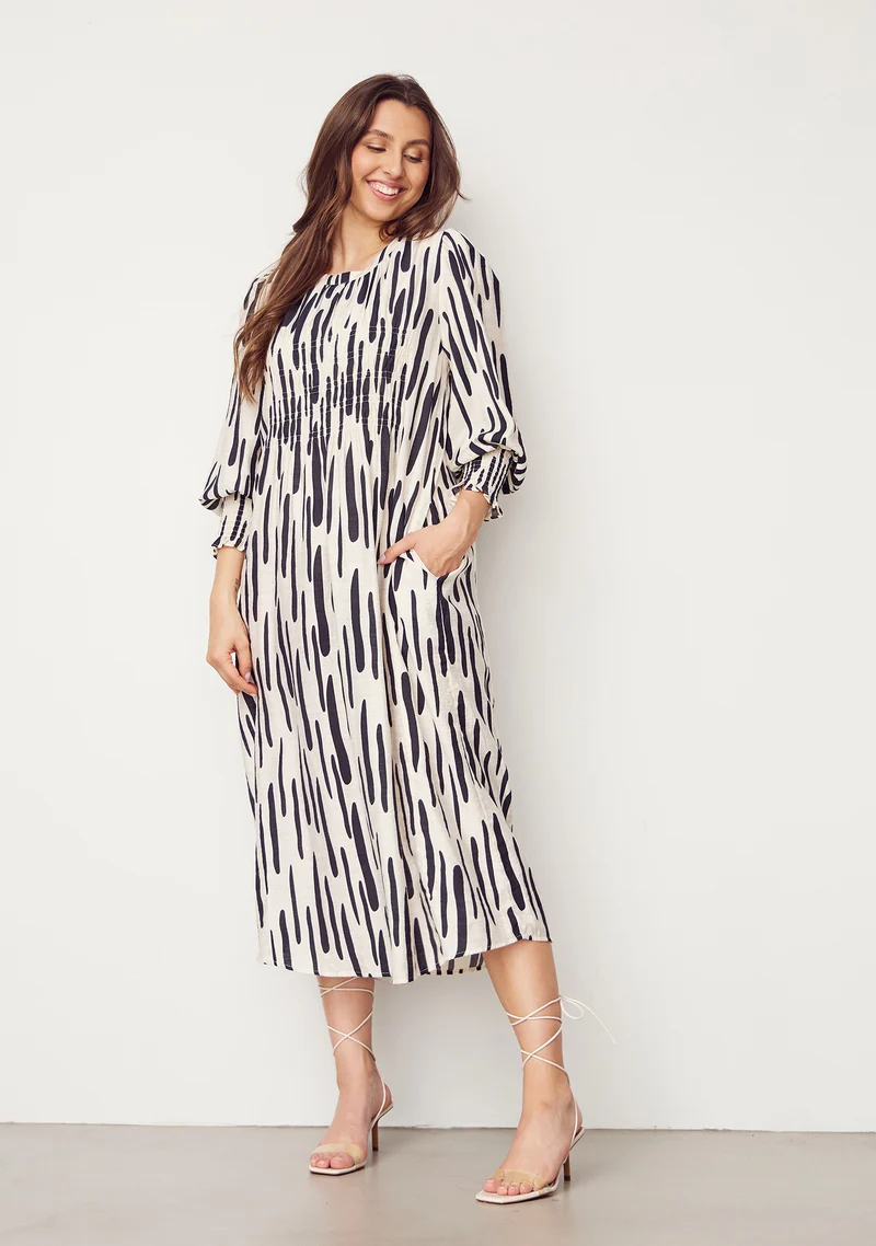 Ane Smock Dress - Black Brushstrokes